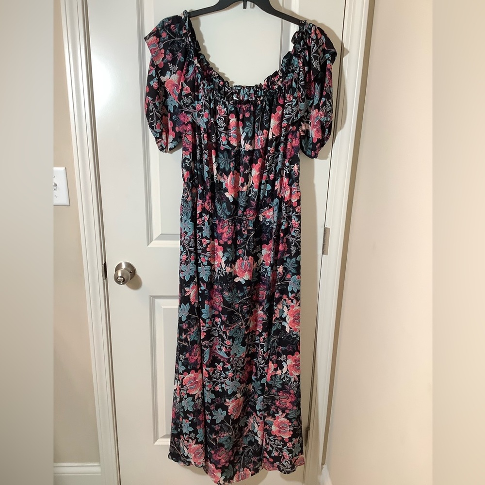 Boutique flowered maxi dress elastic on sleeves, neck & waist ruffle at neck 1X